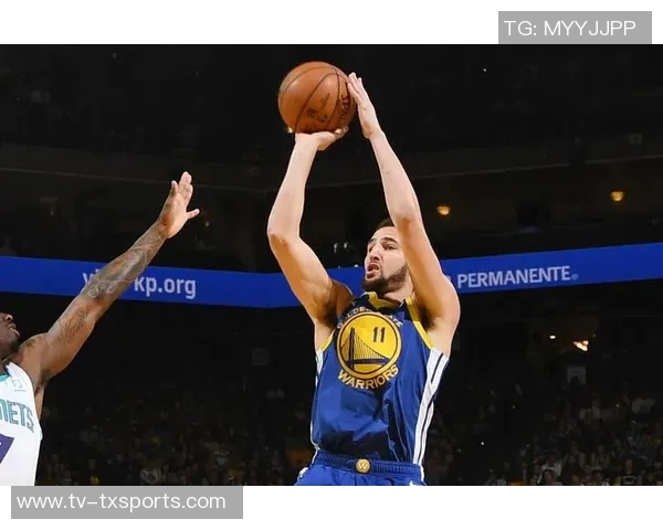 克莱状态回暖三分球表现出色11投5中贡献14分1篮板