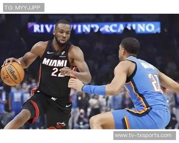 哈克斯高效表现12投10中砍下22分2篮板7助攻助球队获胜