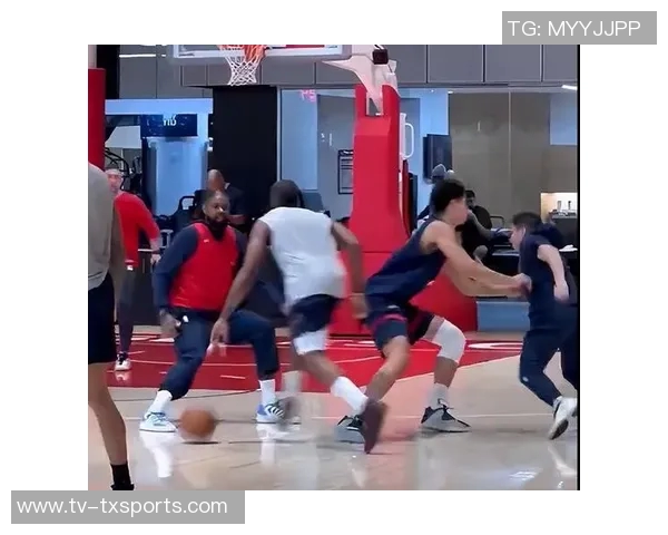 快船回应卢指导缺席采访室原因比赛结束后我已在等候